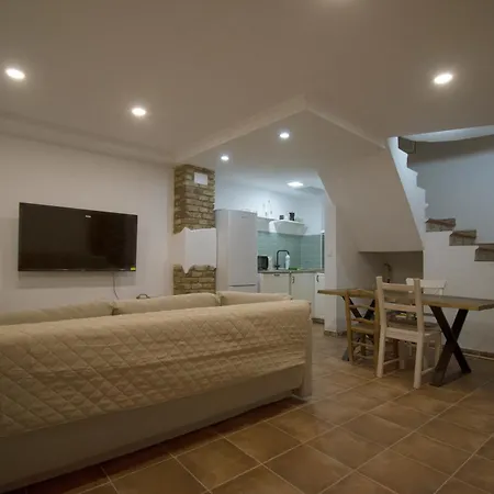 Casa De 3 Y 2 Banos Centrico *